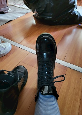 Siyah Rugan Bağcıklı Gothic Bot - Görsel 6