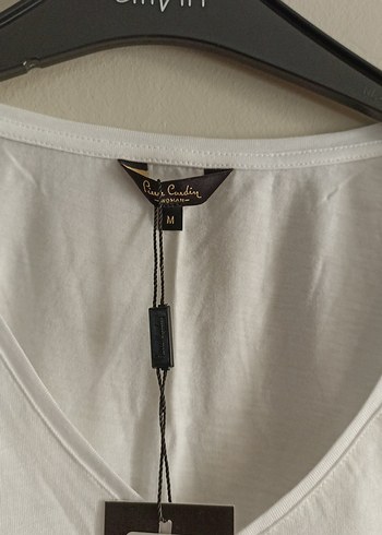 Kadın Beyaz Keten V Yaka Kolsuz Bluz - Görsel 2