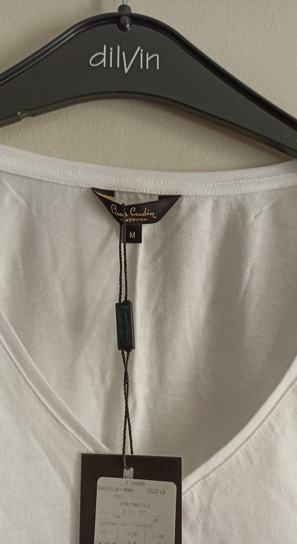 Kadın Beyaz Keten V Yaka Kolsuz Bluz - Görsel 2