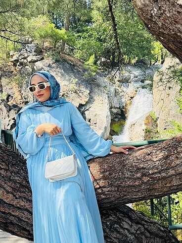 bebe mavisi elbise