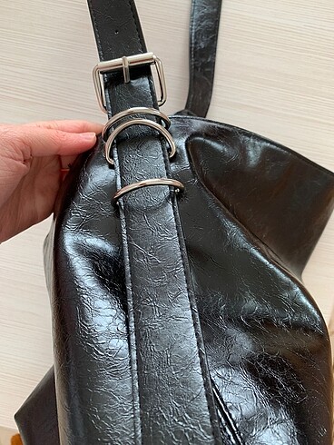 Beden Stradivarius kadın siyah çanta