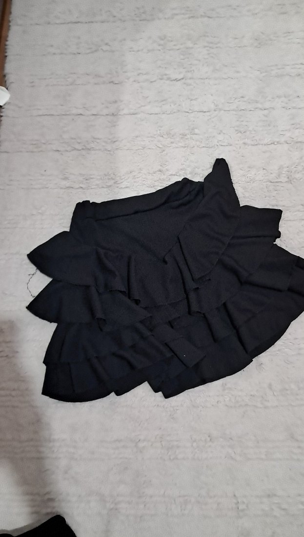 Siyah Kat Kat Fırfırlı Midi Etek - Görsel 2