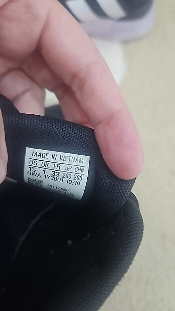 33 Beden siyah Renk Adidas ayakkabi