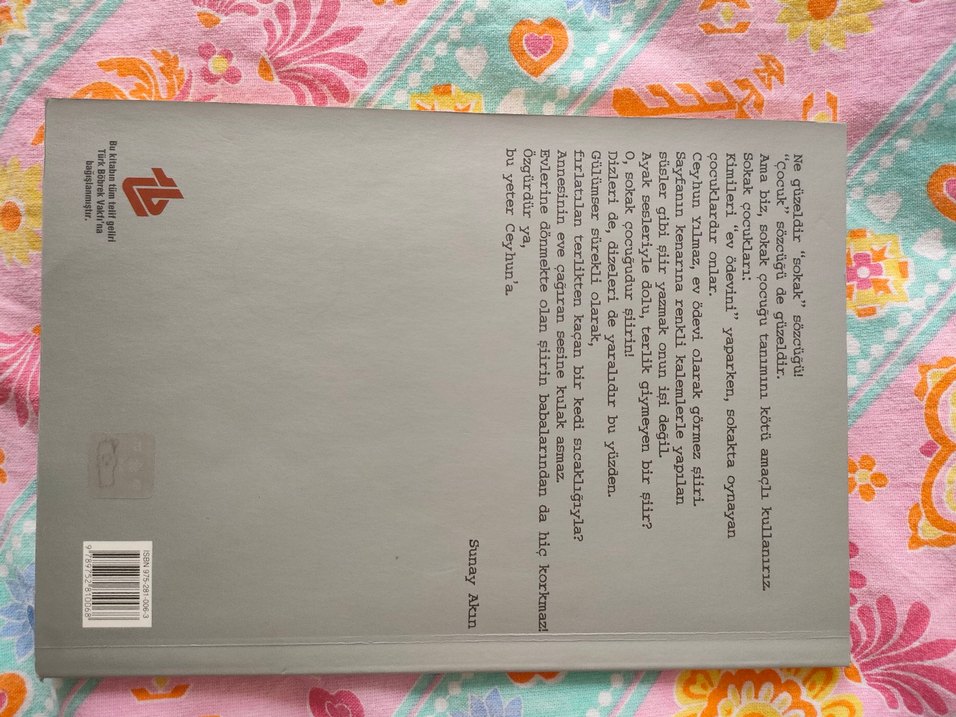 Kasım'ın Bıçak Yarası Şiir Kitabı - Görsel 2