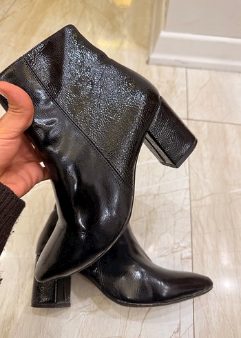 Yılan Desenli Kemerli Kahverengi Deri Bot - Görsel 2