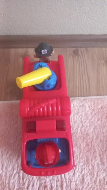  Beden Fisher price itfaiye 