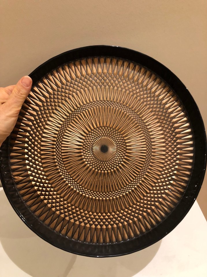 Koyu Bej Soyut Desenli Tabak/ Tepsi - Görsel 2