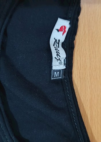 m Beden Siyah Baskılı Kısa crop
