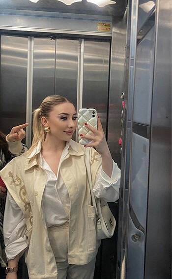 Yelek