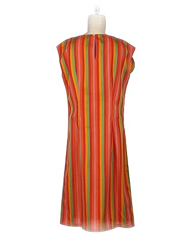 m Beden PreLoved Günlük Elbise %70 İndirimli.