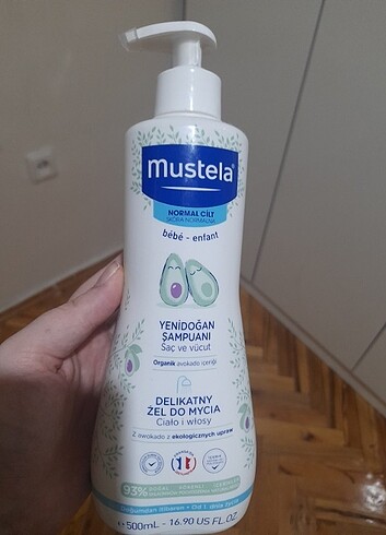 Mustela sampuan 