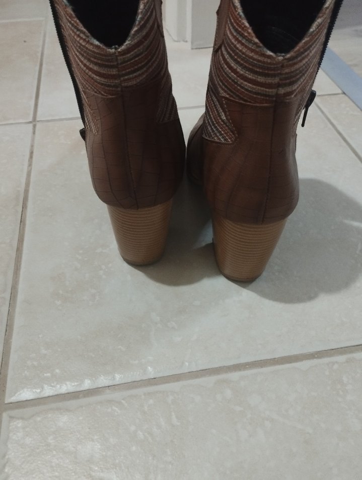 Kadın Kahverengi Yılan Derisi Desenli Dolgu Topuk Bot - Görsel 3