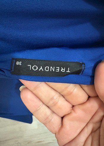 Dik Yaka Drapeli Lacivert saks Uzun Kollu vatkalı Bluz - Görsel 2