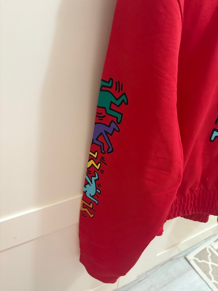 Kırmızı keith haring penti sweatshirt - Görsel 2