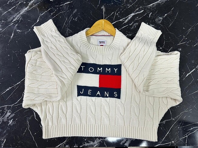 Tommy crop kazak