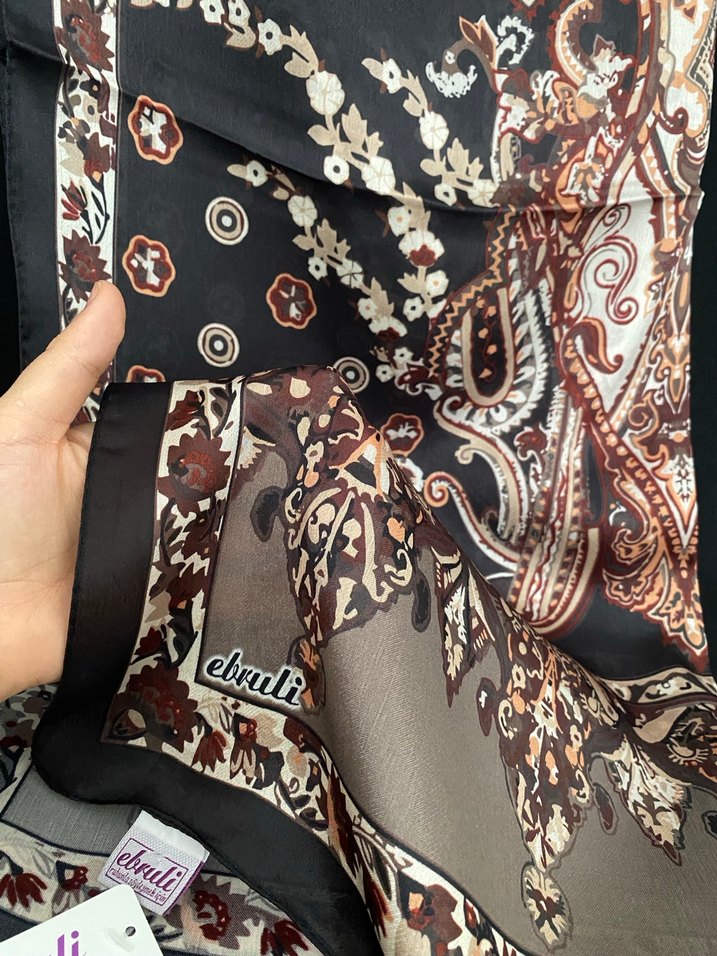 Kahverengi Bohem İpek Desenli Şal - Görsel 3