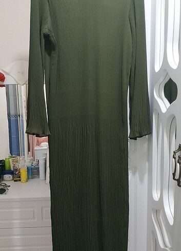 Haki yeşili kendinden piliseli elbise  - Görsel 3