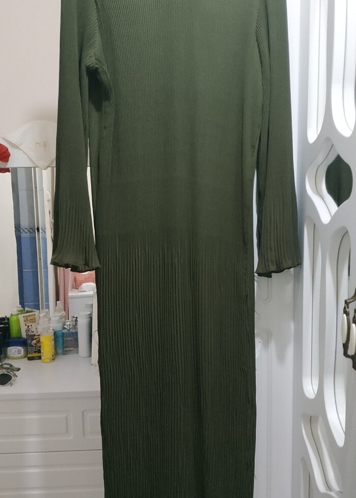 Haki yeşili kendinden piliseli elbise  - Görsel 3
