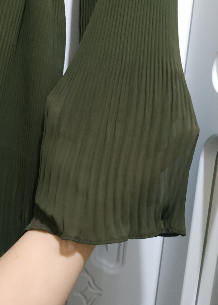 Haki yeşili kendinden piliseli elbise  - Görsel 4