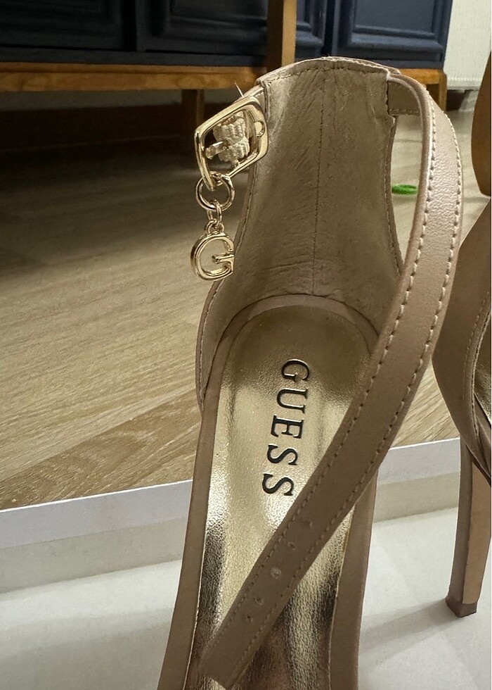 Guess topuklu ayakkabi - Görsel 4