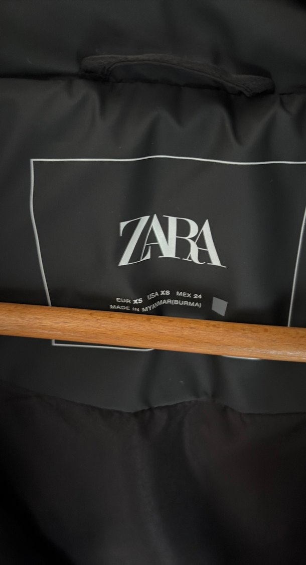 Zara Siyah Fermuarlı Kadın Yelek - Görsel 2