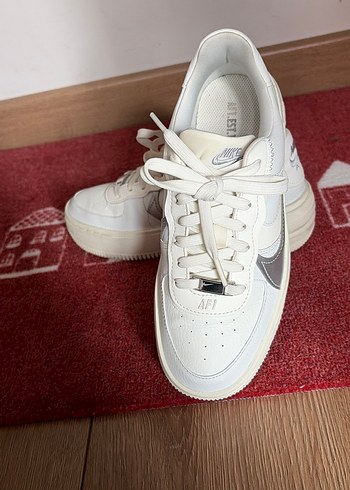 Beyaz Nike Air Force 1 Kadın  Spor Ayakkabı - Görsel 4