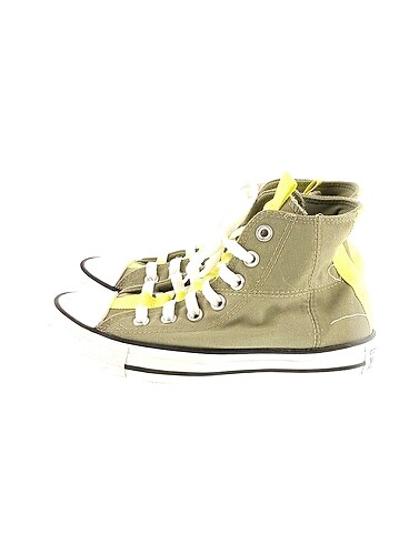 Converse Spor Ayakkabı %70 İndirimli.