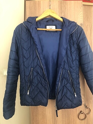 Bershka mont