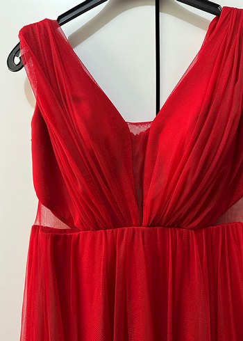 Klasik V Yaka Uzun Kırmızı Tül Abiye Elbise - Görsel 2