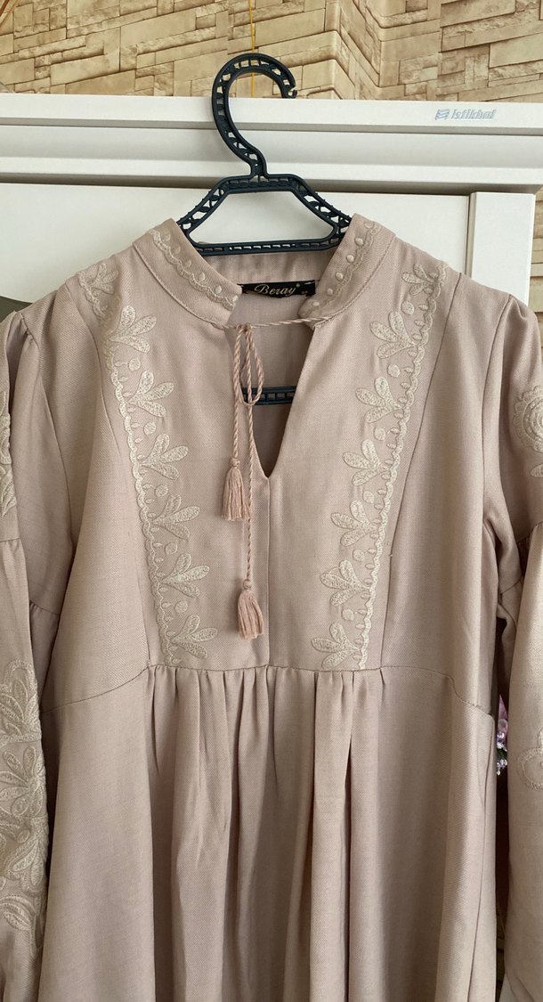 Bej Nakışlı Püsküllü Uzun Keten Elbise - Görsel 4