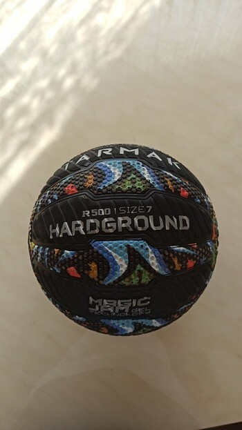 Tarmak basketbol topu