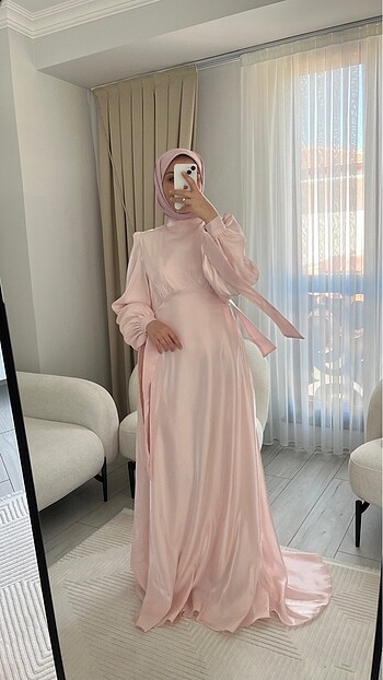Mary pembe