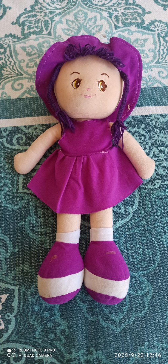 Mor şapkalı renkli bez bebek - Görsel 3