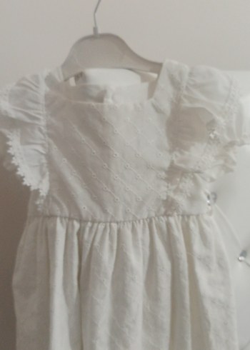Kız Çocuk Beyaz fistolu Fırfırlı Elbise - Görsel 3