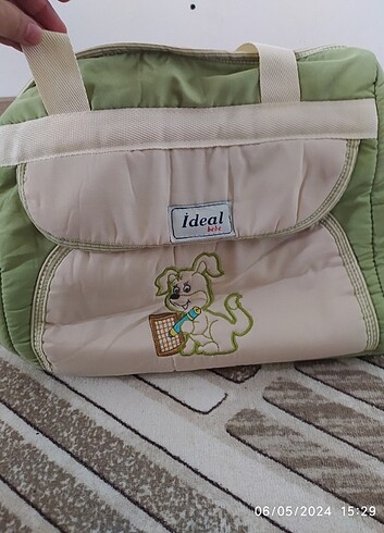 Bebek çantası 