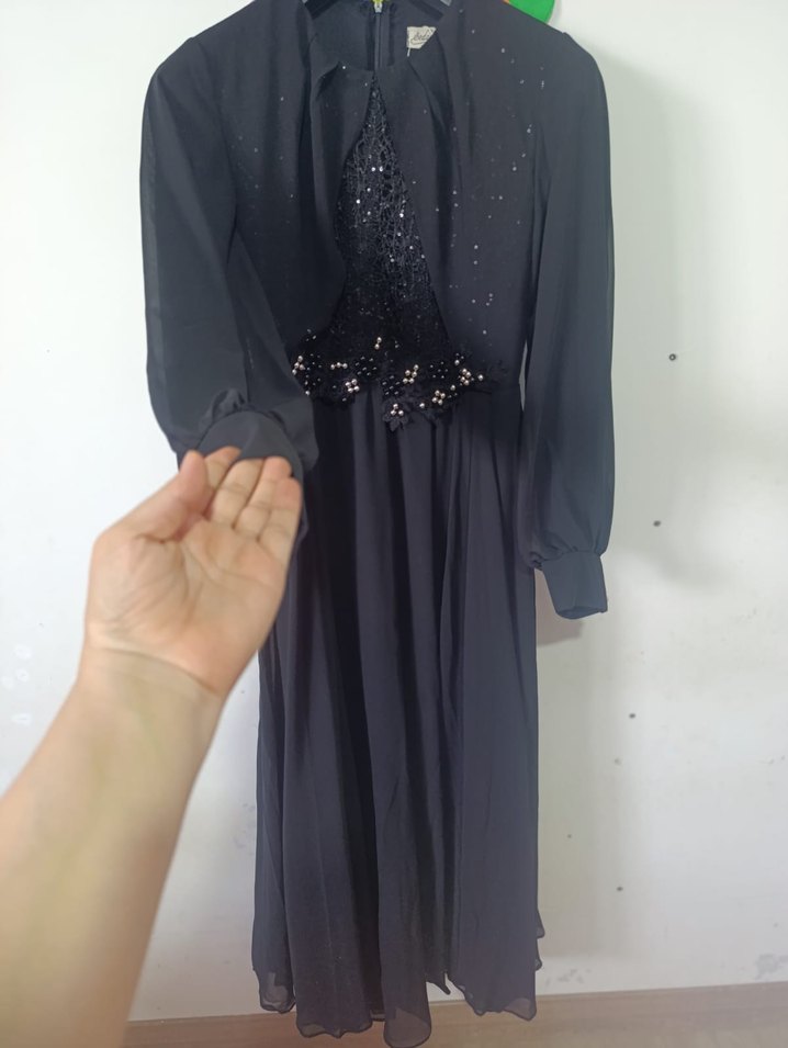 Boncuk İşlemeli Siyah Uzun Kadın Abiye Elbise - Görsel 3