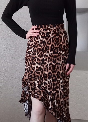 Trendyol & Milla Leopar desen etek