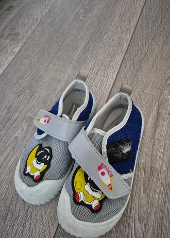 Gri Erkek Çocuk Kaydırmaz Terlik 26 numara kreş ayakkabısı - Görsel 3