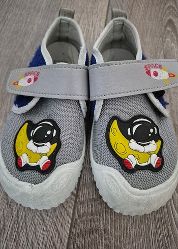 Gri Erkek Çocuk Kaydırmaz Terlik 26 numara kreş ayakkabısı - Görsel 2