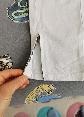 xs Beden Mudo 34 beden beyaz paça fermuar detaylı pantolon Jean
