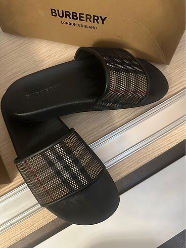 Burberry Orjinal Burberry erkek terliği