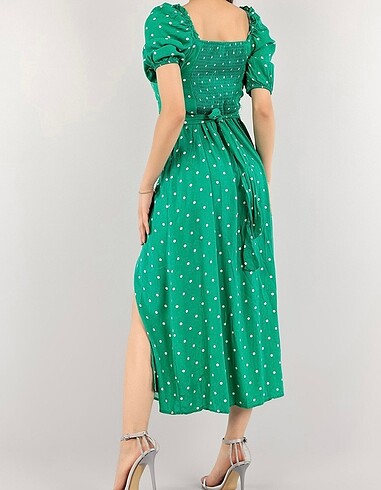 l Beden Yeşil yırtmaçlı elbise