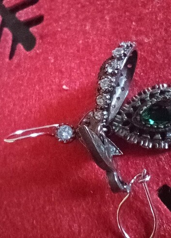 Sterling silver Zümrüt taşlı ,Avusturya kristalli küpe