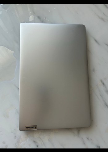 Lenovo dizüstü bilgisayar
