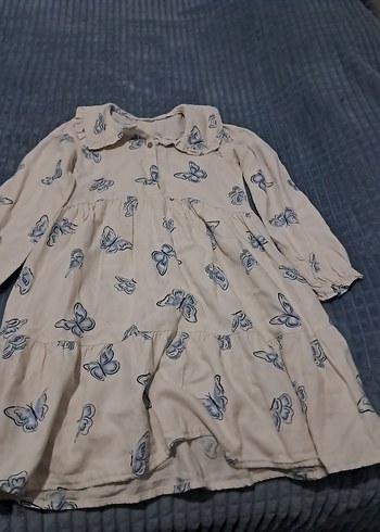 Kelebek Baskılı Keten Kız Elbisesi - Görsel 2