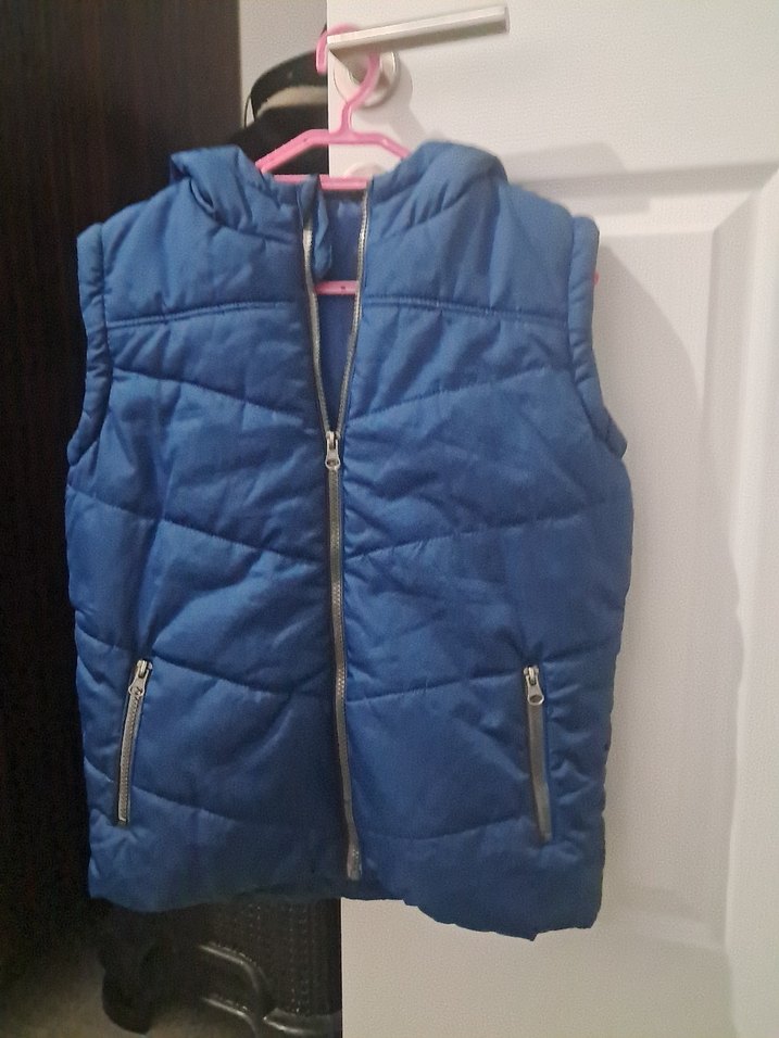 Erkek Çocuk Mavi Kapüşonlu Fermuarlı Yelek - Görsel 2