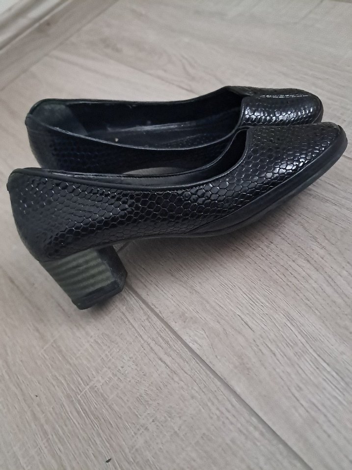 Siyah Yılan Desenli Dolgu Topuklu Kadın Babet - Görsel 4