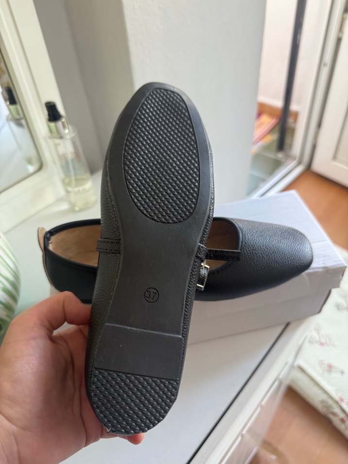 Klasik Siyah Tokalı Kadın Babet - Görsel 2