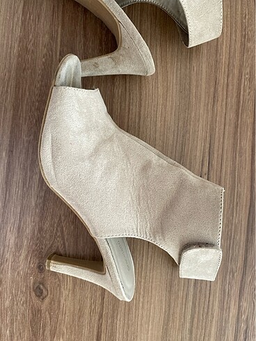 Topuklu ayakkabı - Görsel 3