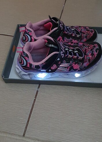 Skechers ışıklı